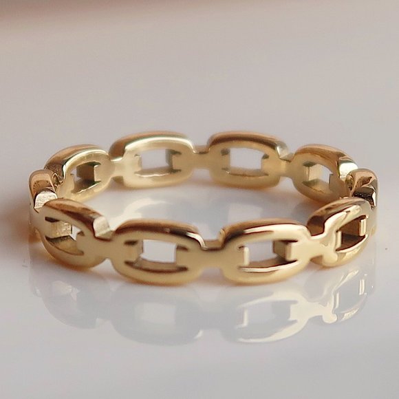 Jewelry - NEW 18K Gold Plated Link Chain Ring a